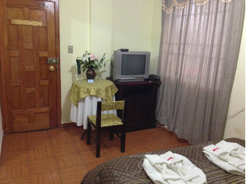Hostal Jora Continental Cotacachi Zimmer foto